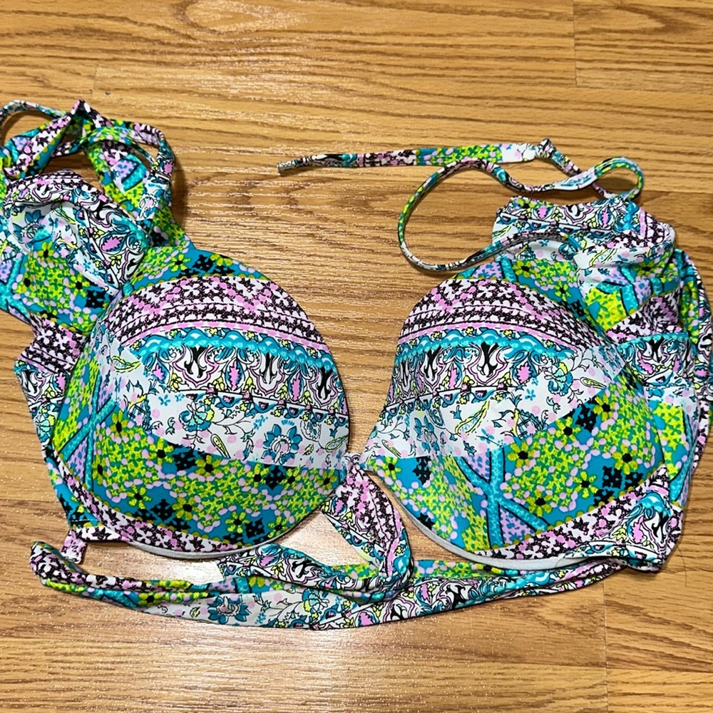 Mermaid style Victoria Secrets swim suit bikini top